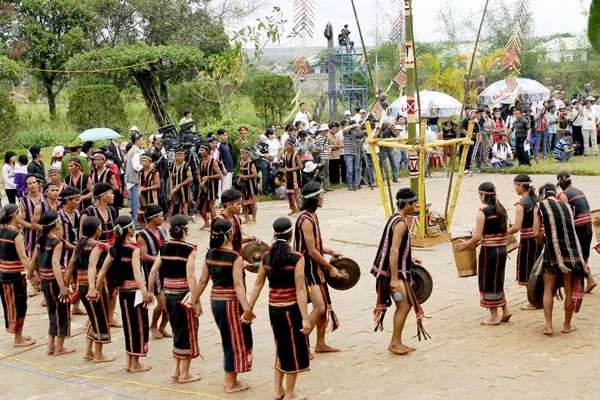 Lễ hội Cồng Chiêng - Lễ hội - Trang chủ