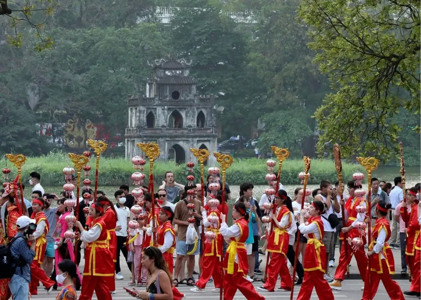 Lễ hội Hà Nội: 12 điểm hẹn văn hóa ấn tượng, đặc sắc