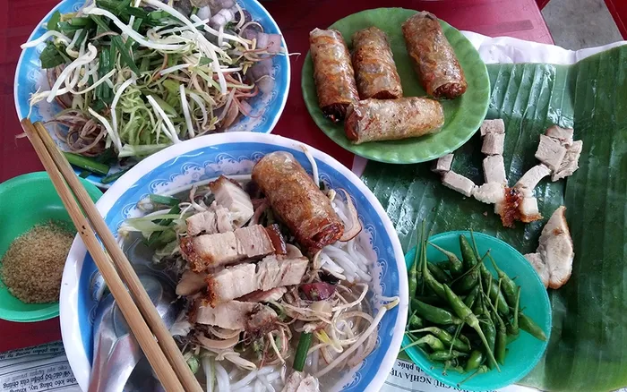 Bún nước lèo Trà Vinh: Ăn để muốn trở về