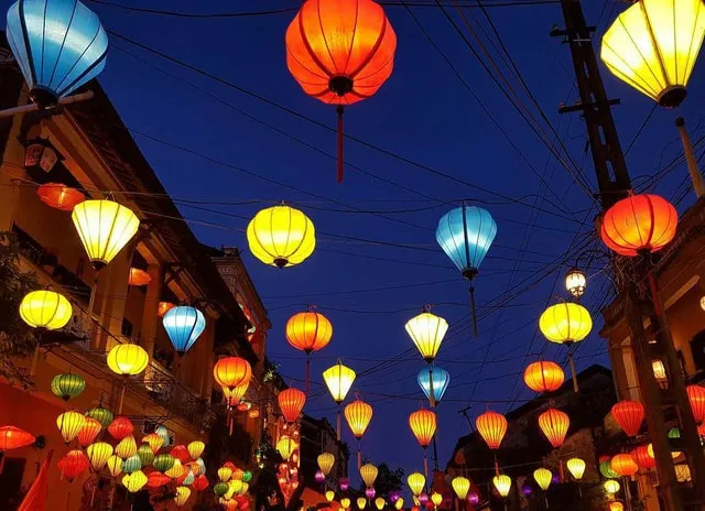 hoi-an-lantern-street-secret-mid-autumn-festival-in-vietnam