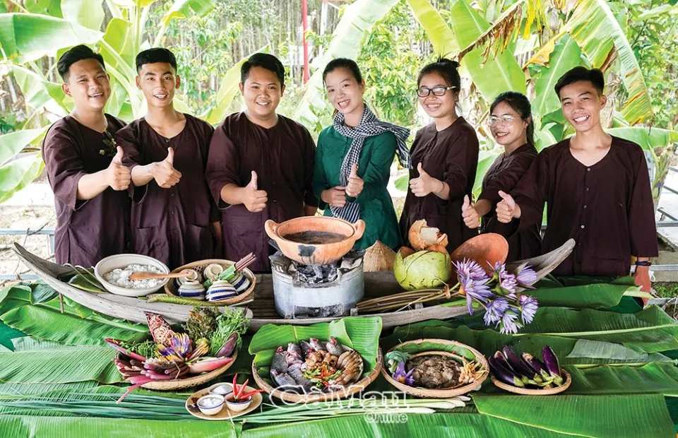 Thơm lừng lẩu mắm U Minh