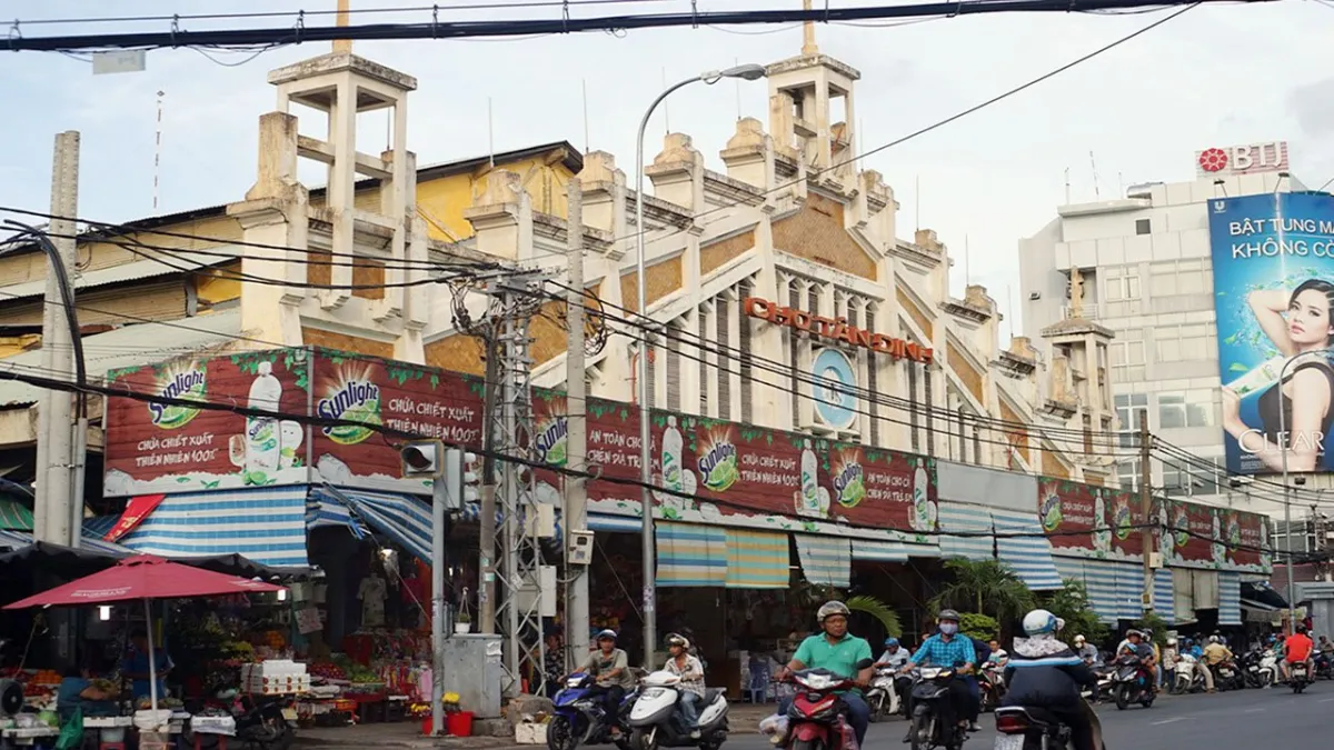 lost-in-the-textile-paradise-with-surprisingly-cheap-prices-at-tan-dinh-market