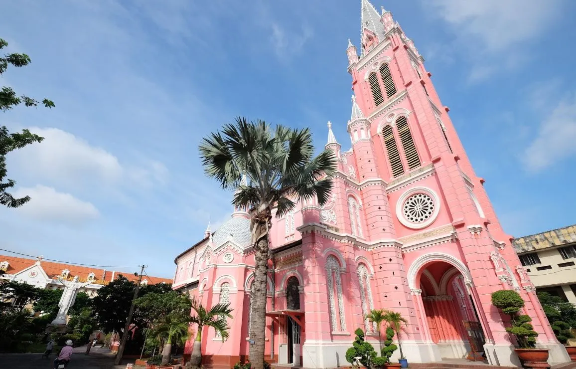 10 Free Must-Visit Tourist Destinations in HCMC - Vibrant Ho Chi ... 10 Free Must-Visit Tourist Destinations in HCMC - Vibrant Ho Chi ...