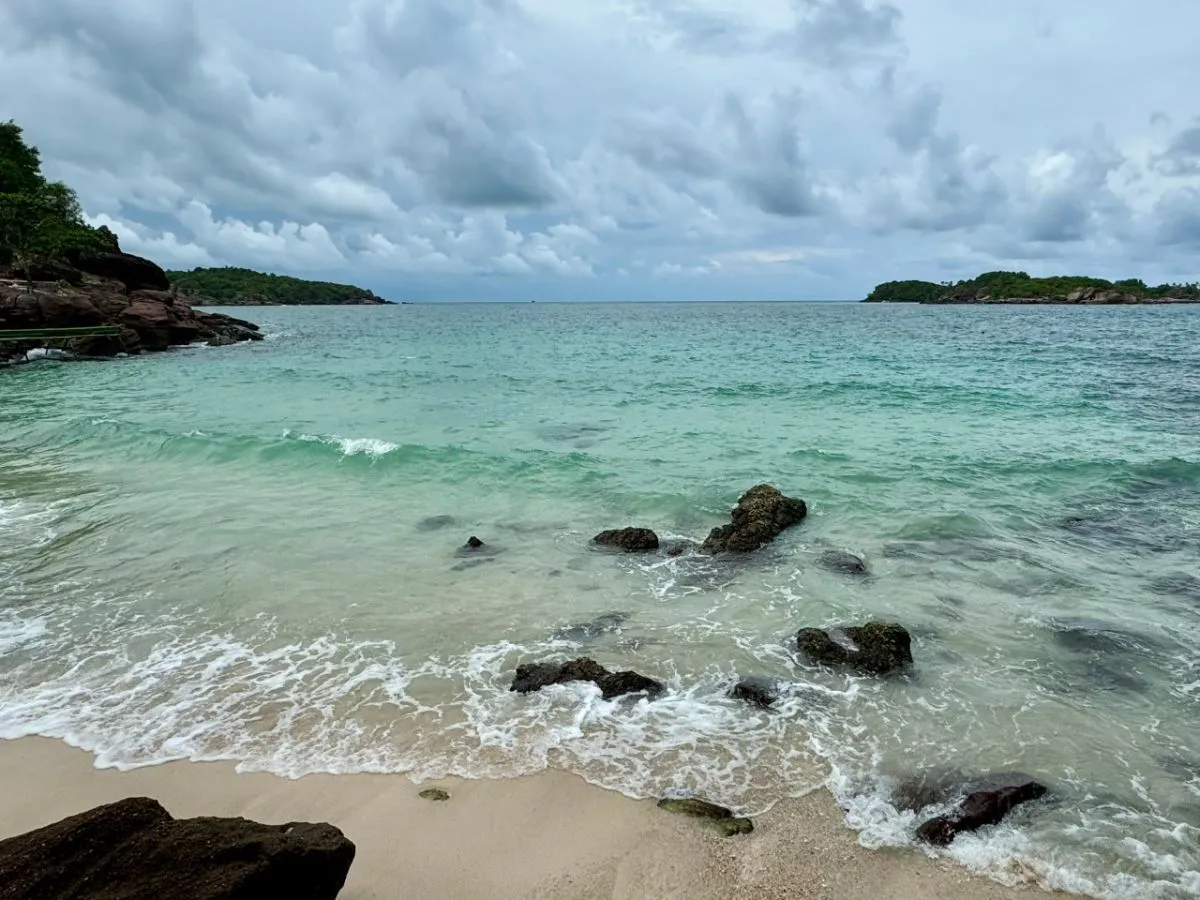 lac-loi-giua-thien-nhien-hoang-so-phu-quoc-hay-bali-la-lua-chon-hoan-hao